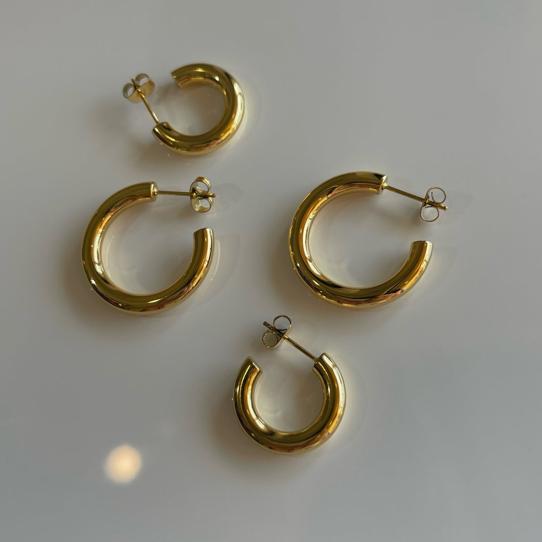 Toni Hoop Earrings | 18k Gold Plated
